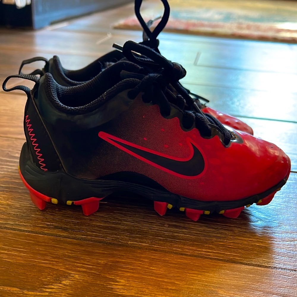 Nike toddler cleats size 10